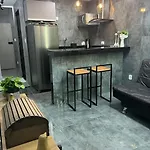 Apartamento Recem Reformado E Decorado Copacabana