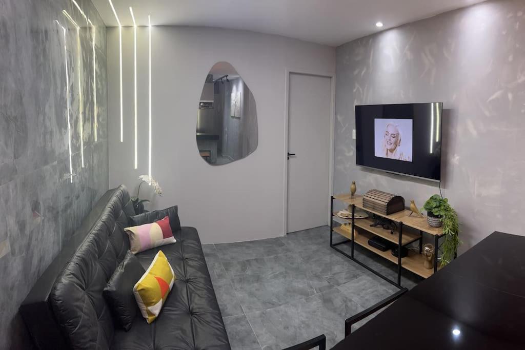 Apartment Recem Reformado E Decorado Copacabana *